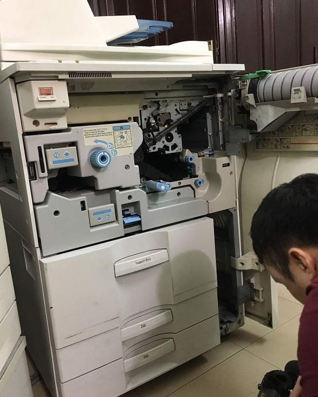 Tại Sao Máy Photocopy Hay Bị Lỗi? Giải Pháp Hiệu Quả từ 2HMart